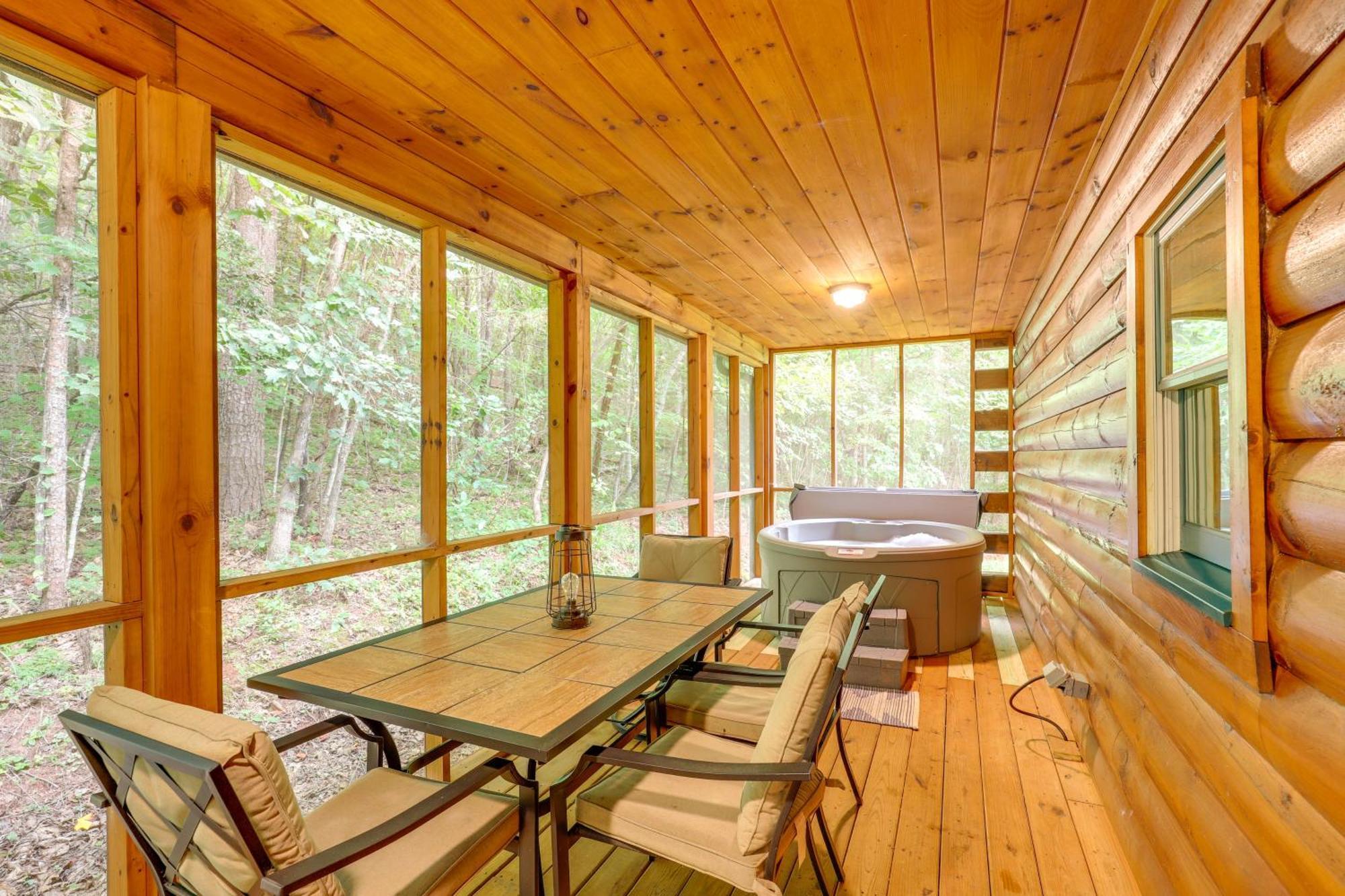 Moonshine Manor Cabin With Hot Tub, Near Lake Lure Exterior photo